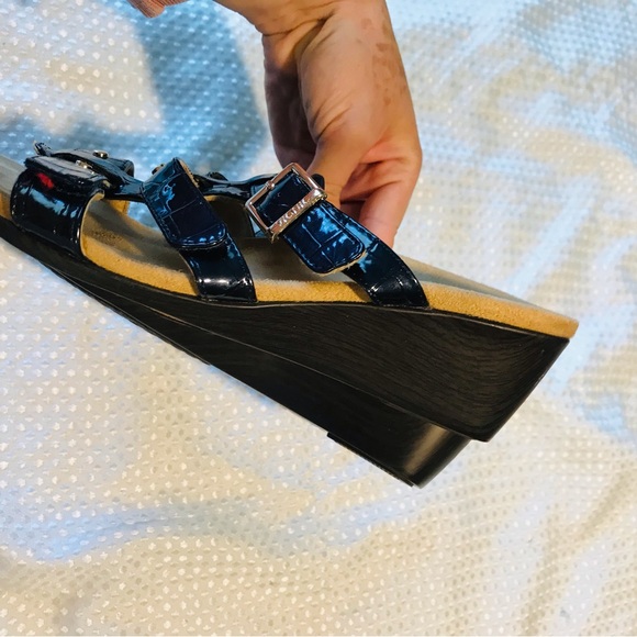 Vionic sandals - Picture 6 of 7